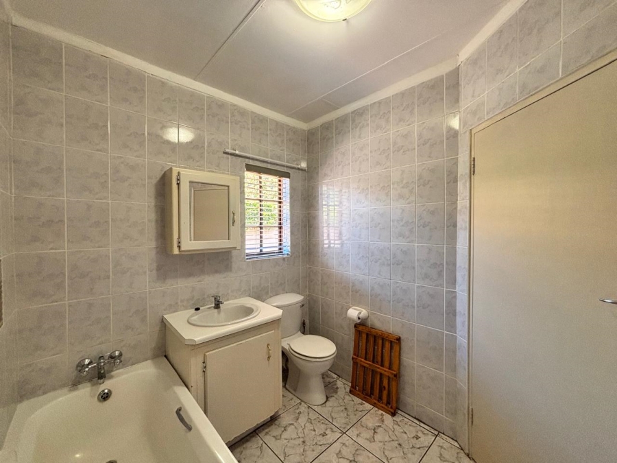 3 Bedroom Property for Sale in Mooivallei Park North West